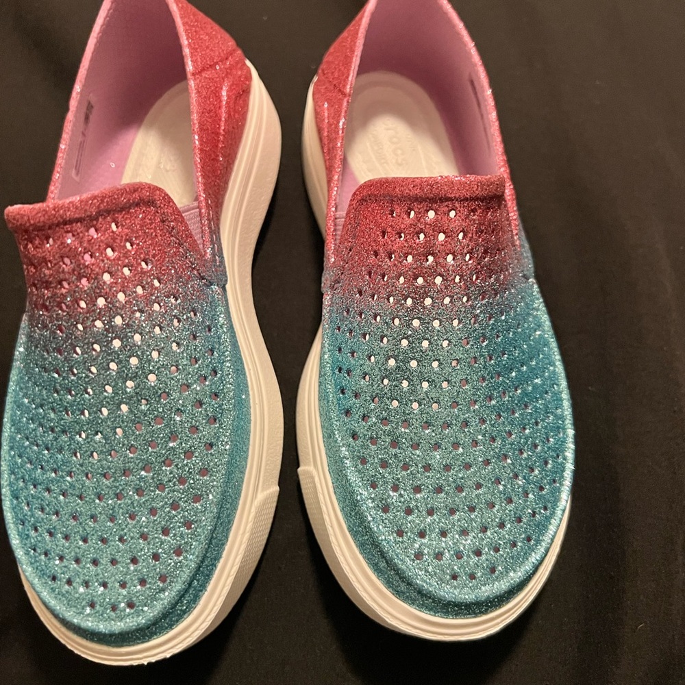 Crocs - Picture 2 of 2